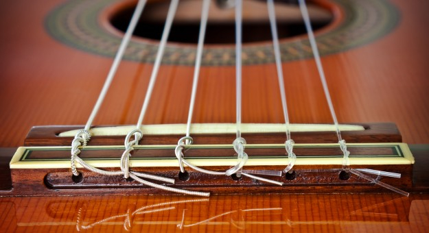 How To Choose Strings for Classical Guitar insounder